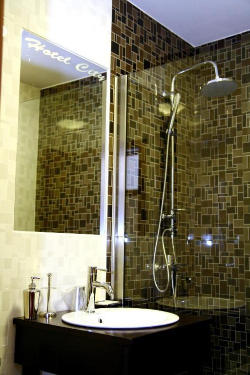 Hotel City تولتشيا الغرفة الصورة