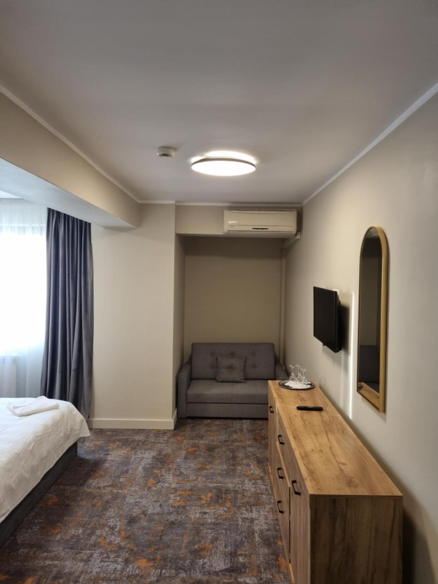 Hotel City تولتشيا المظهر الخارجي الصورة