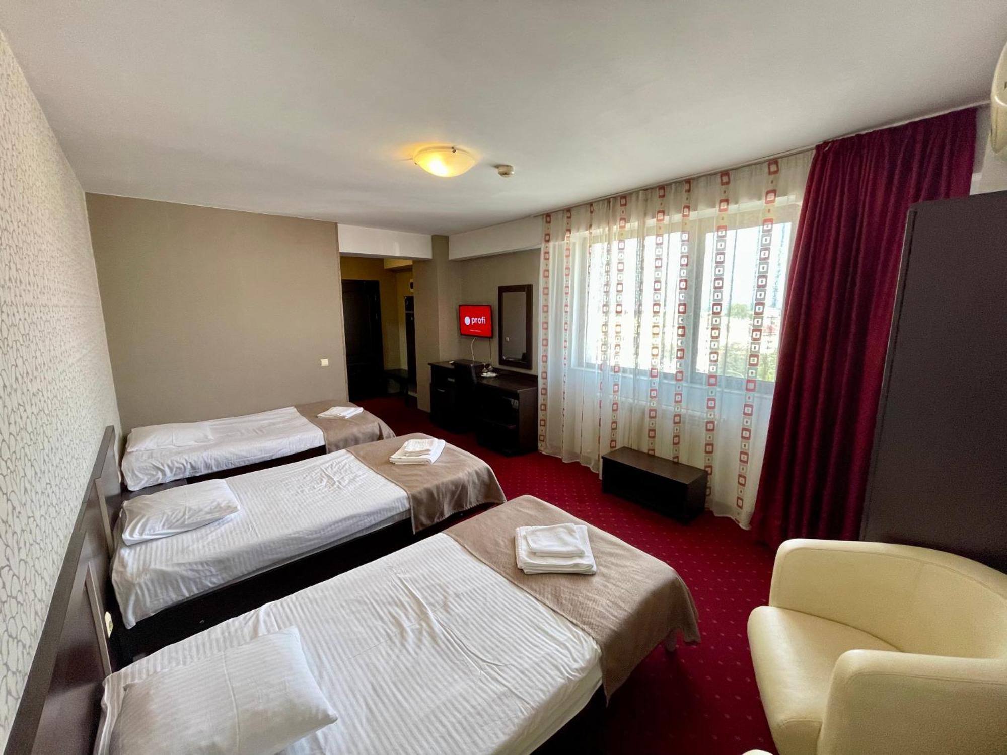 Hotel City تولتشيا المظهر الخارجي الصورة