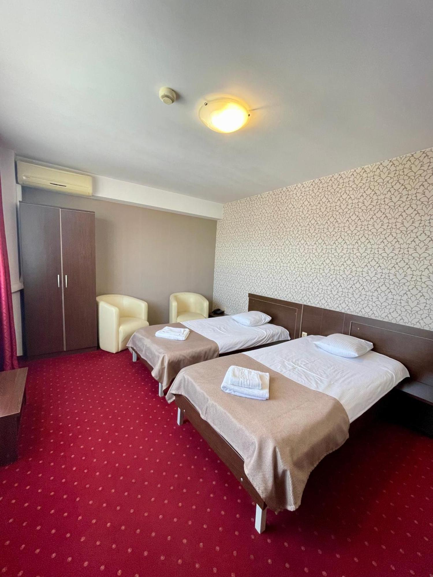 Hotel City تولتشيا المظهر الخارجي الصورة